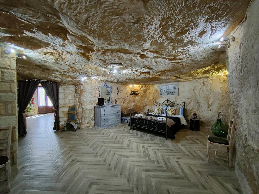 PetraBarocca_Grotta2-3